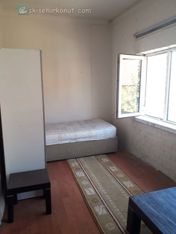 İSTİKLAL MAH'de SATILIK EŞYALI 1+1 APART DAİRE