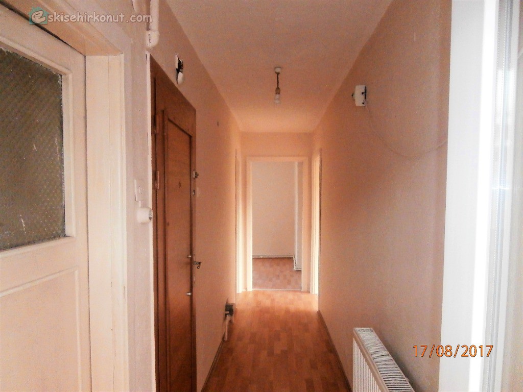 ÇARŞI MERKEZDE KİRALIK 2+1 KOMBİLİ .. TERASLI DAİRE