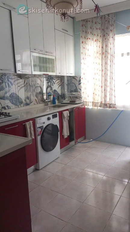 IŞIKLAR  MAH.de EŞYALI 2+0 KOMBİLİ DAİRE