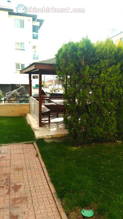 ÇAMLICA’da SİTE İÇERİSİNDE SATILIK 2+1 KOMBİLİ DAİRE