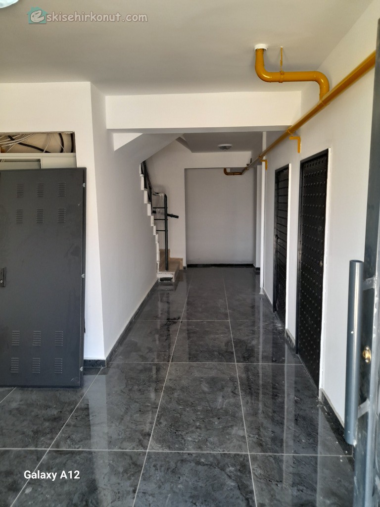ŞEHİR HASTANESİ YAKINI 71 EVLER MAH.de SATILIK 2+0 SIFIR DAİRE