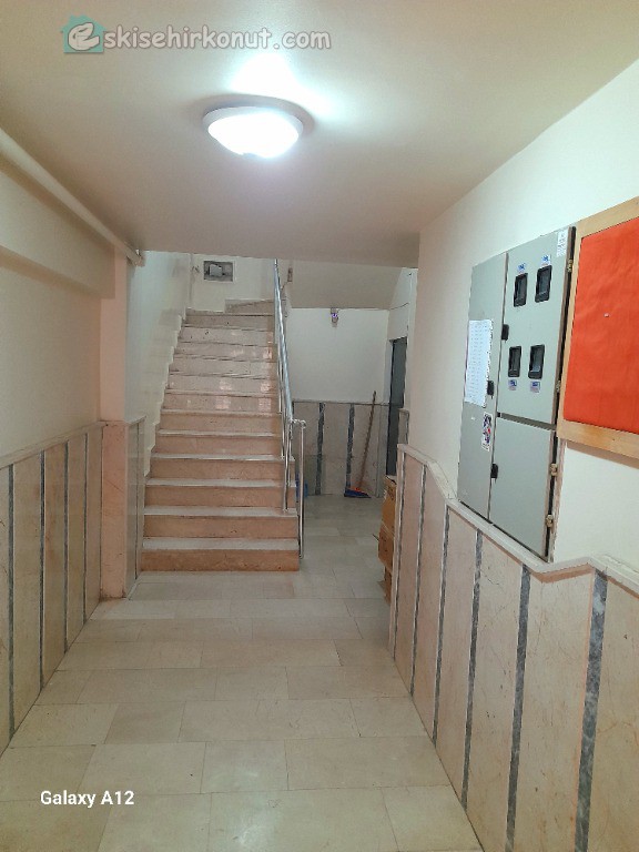 ŞEKER MAHALLESİNDE KİRALIK 3+1 KOMBİLİ DAİRE .. Fiyat Düştü