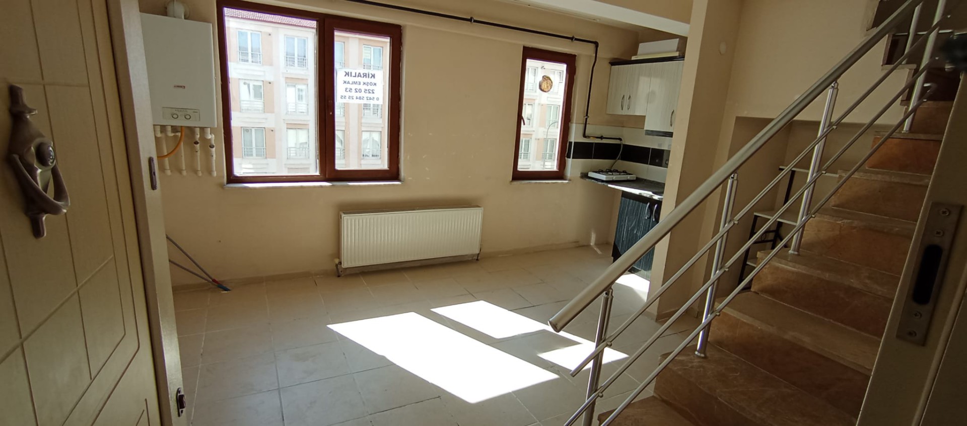 Kiralık Sütlüce Mh 3/3 katı. 1+1 dubleks apart. 45 m2. 8500tl.sütlüce muhtarlık yakını